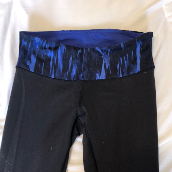 Lululemon REVERSIBLE wunder under - Picture 4 of 5